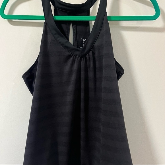 Old Navy Active Wear Size Small Tank Top Black - Picture 3 of 14